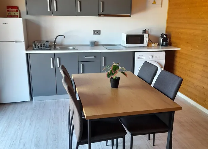 Village Casa بيت للعطل